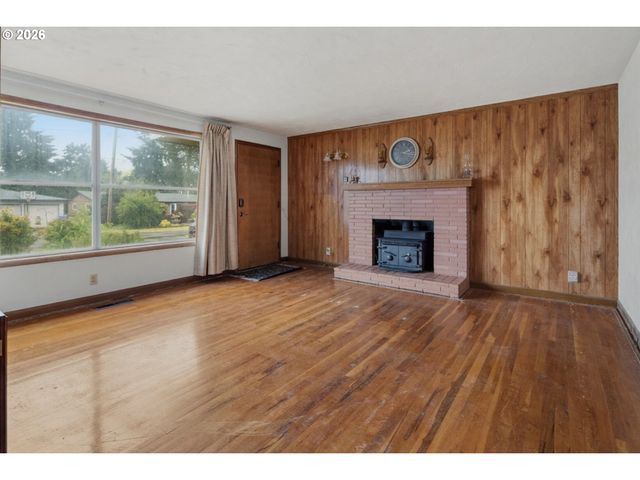 5291 10TH St Se, Salem, OR 97306