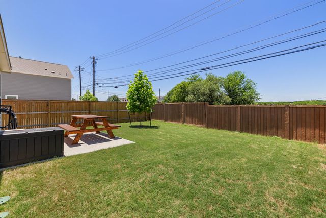 8306 Haflinger DR, Austin, TX 78747