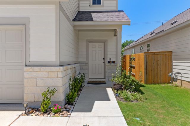 8306 Haflinger DR, Austin, TX 78747