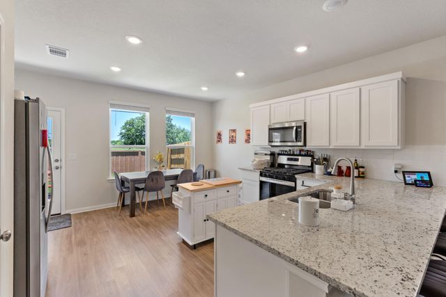 8306 Haflinger DR, Austin, TX 78747