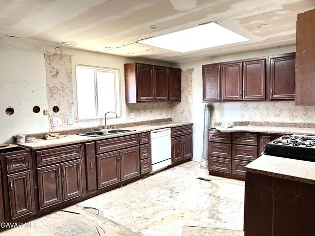 21801 Mesquite Street, California City, CA 93505