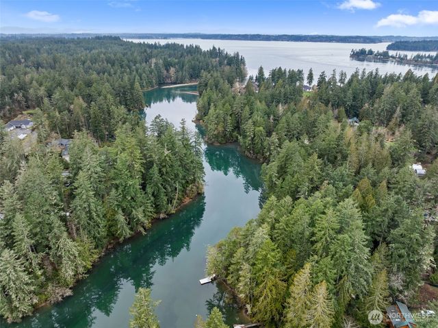 2832 Fishtrap Loop NE, Olympia, WA 98506