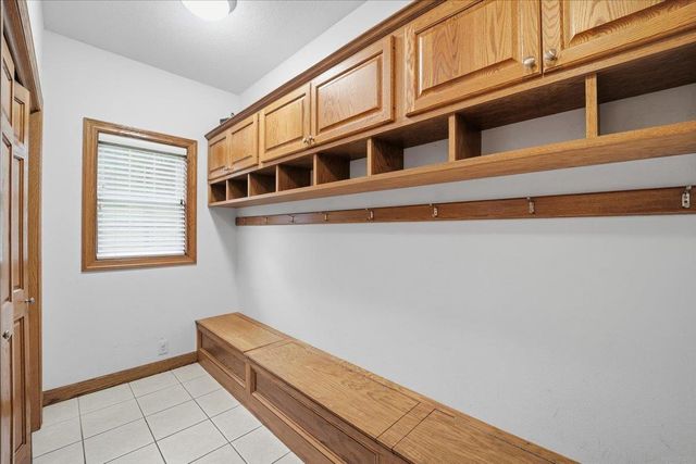 2706 Country Meadow Lane, Cedar Falls, IA 50613