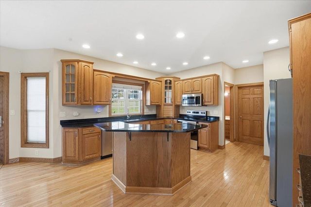 2706 Country Meadow Lane, Cedar Falls, IA 50613