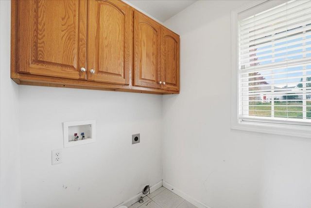 2706 Country Meadow Lane, Cedar Falls, IA 50613