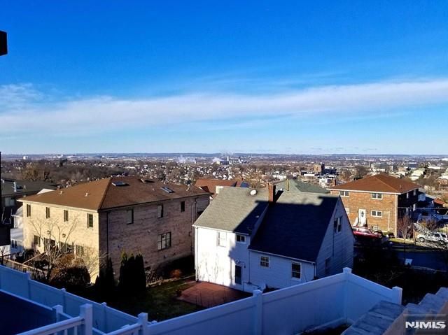 202 12th Street 1, Palisades Park, NJ 07650
