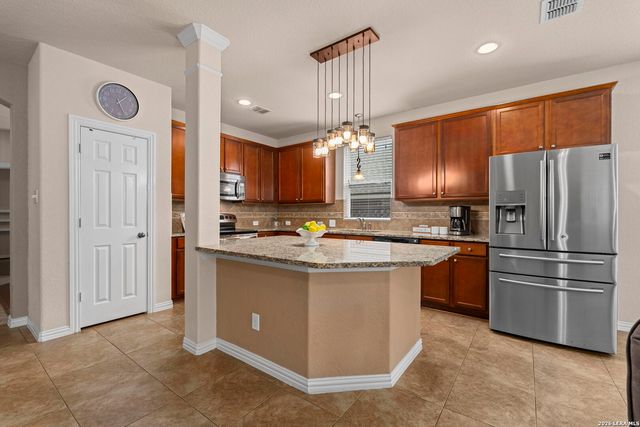 25019 BUTTERMILK LN, San Antonio, TX 78255
