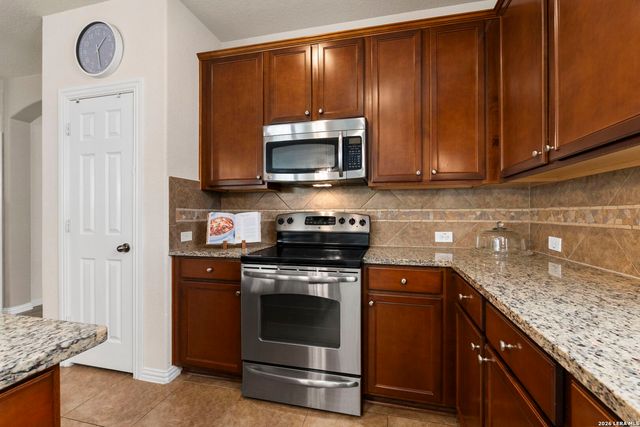 25019 BUTTERMILK LN, San Antonio, TX 78255