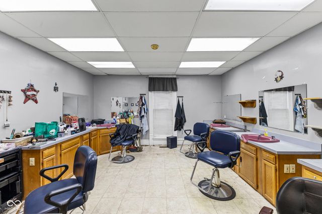 421 N State Street, Greenfield, IN 46140