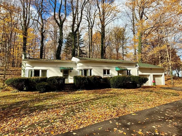 5616 E LAKE Road, Erie, PA 16511