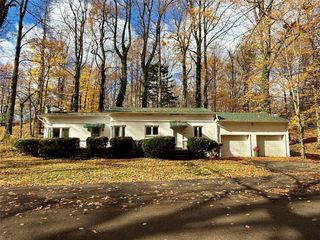 5616 E LAKE Road, Erie, PA 16511