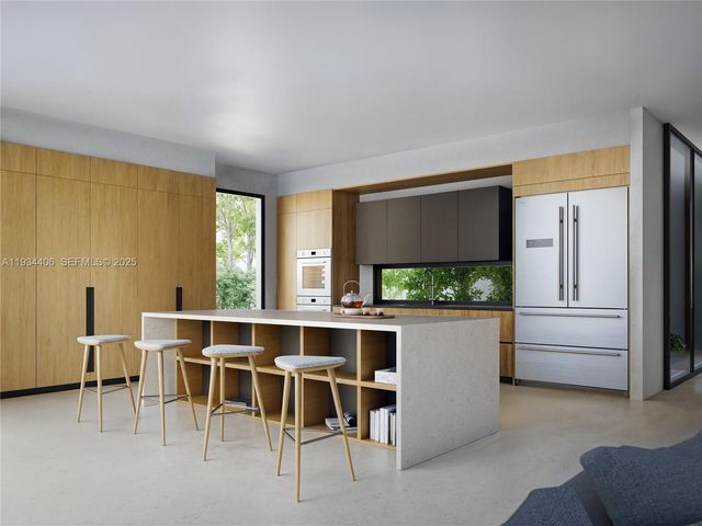 2096 Alamanda Dr, North Miami, FL 33181