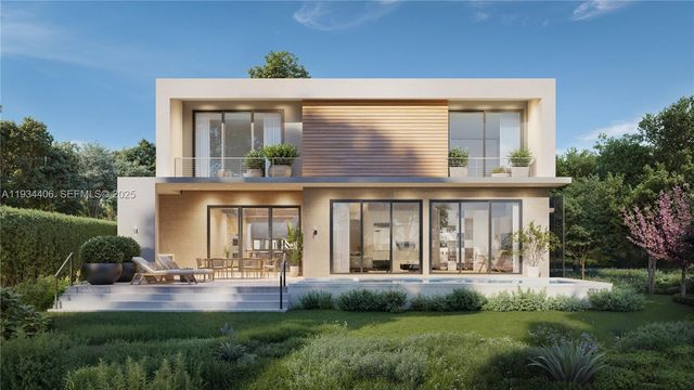 2096 Alamanda Dr, North Miami, FL 33181