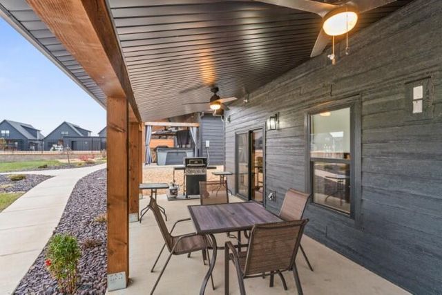 167 Poolside Pass 26, Hollister, MO 65672