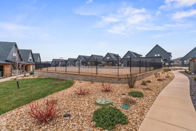 167 Poolside Pass 26, Hollister, MO 65672