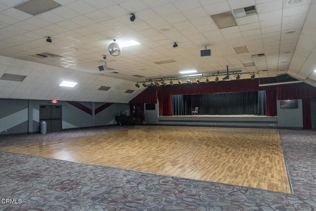 41055 Village 41, Camarillo, CA 93012