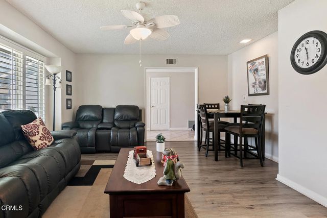 41055 Village 41, Camarillo, CA 93012