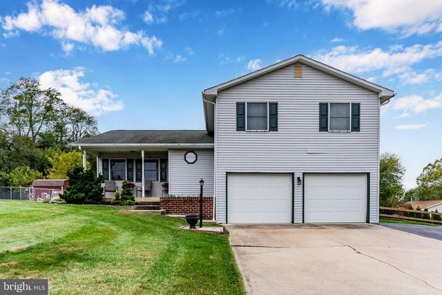 308 SHUGHART AVE, Boiling Springs, PA 17007