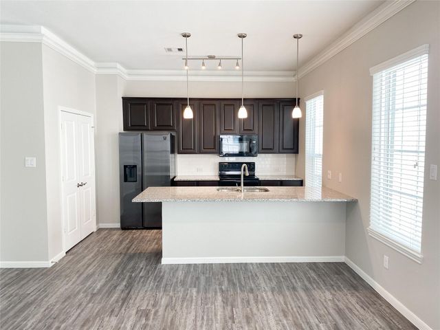 1734 Billfish Boulevard, Kingwood, TX 77345