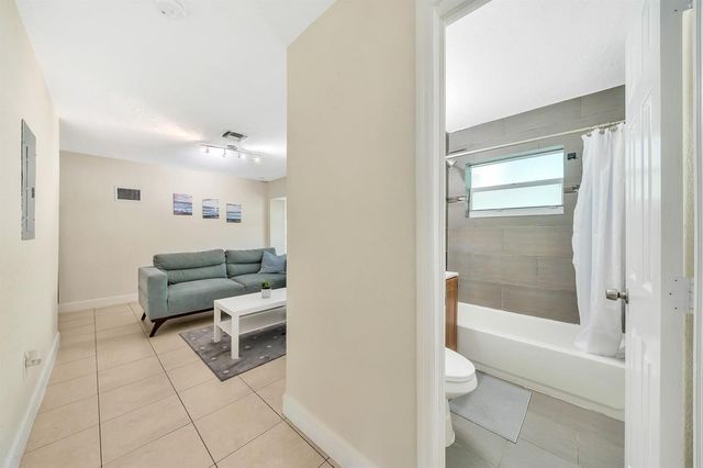 1412 NE 25th Court, Pompano Beach, FL 33064