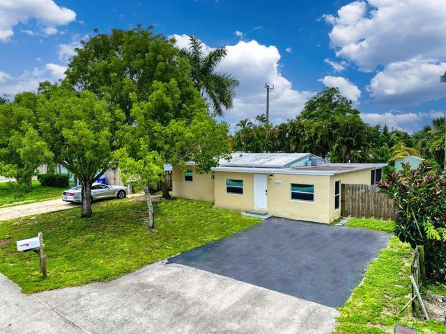 1412 NE 25th Court, Pompano Beach, FL 33064
