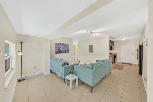 1412 NE 25th Court, Pompano Beach, FL 33064