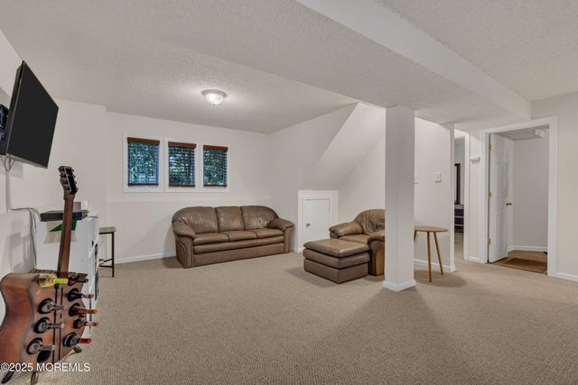 620 Hillside Drive, Toms River, NJ 08753