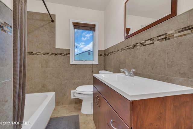 620 Hillside Drive, Toms River, NJ 08753