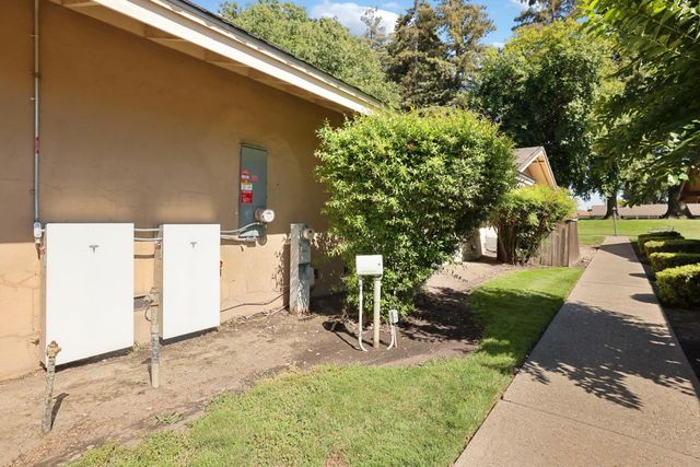 3636 N Merrimac Cir, Stockton, CA 95219