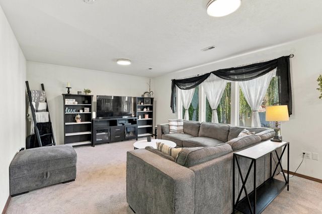 1413 E Clover St, Spokane, WA 99217