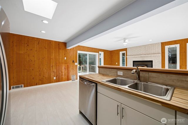 7631 Parkland Drive, Blaine, WA 98230