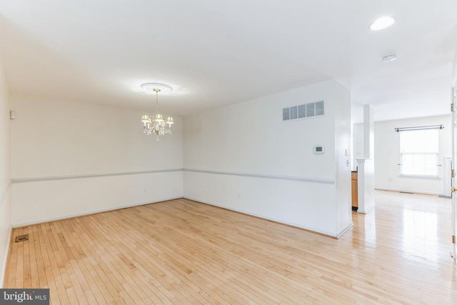 4 HOGAN WAY, Moorestown, NJ 08057