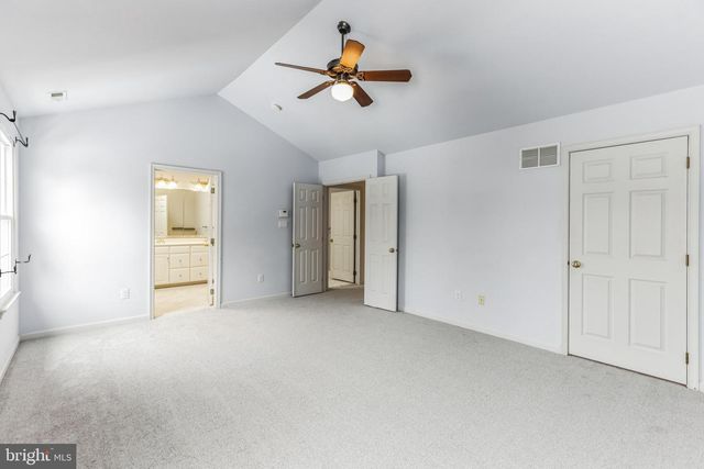 4 HOGAN WAY, Moorestown, NJ 08057