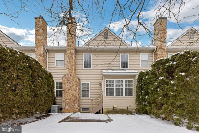 4 HOGAN WAY, Moorestown, NJ 08057