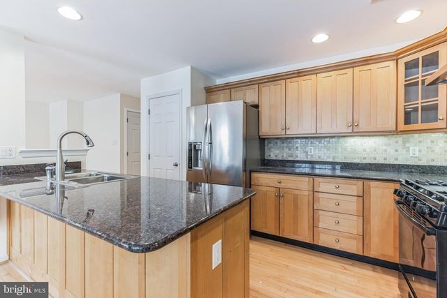 4 HOGAN WAY, Moorestown, NJ 08057