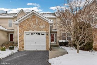 4 HOGAN WAY, Moorestown, NJ 08057