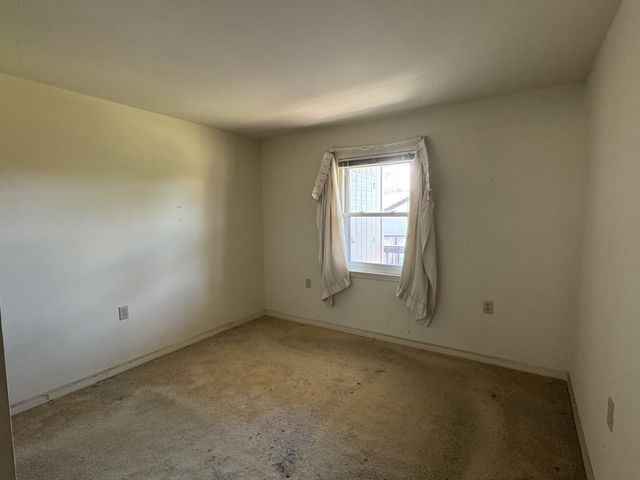 389 Deer Lake Dr, Nashville, TN 37221