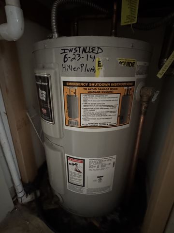 389 Deer Lake Dr, Nashville, TN 37221