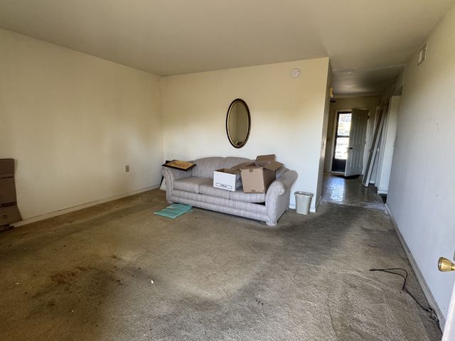 389 Deer Lake Dr, Nashville, TN 37221