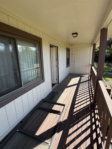 389 Deer Lake Dr, Nashville, TN 37221