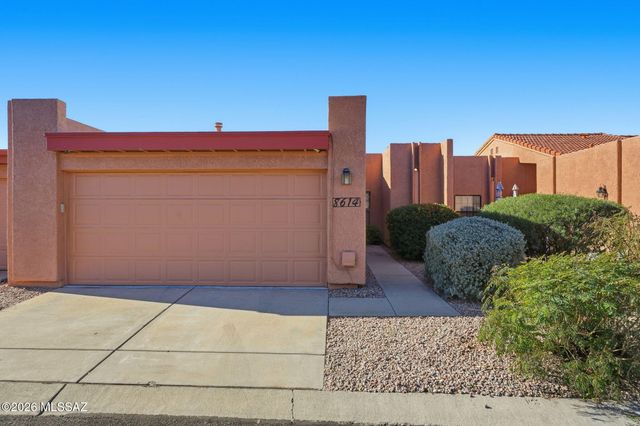 8614 E Pembrook Drive, Tucson, AZ 85715