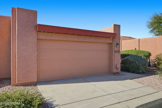 8614 E Pembrook Drive, Tucson, AZ 85715