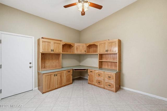 8614 E Pembrook Drive, Tucson, AZ 85715