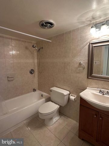 11208 CHESTNUT GROVE SQ #11208-209, Reston, VA 20190