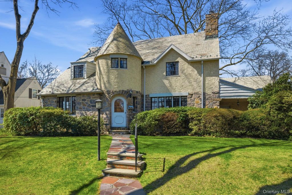 5 Seymour Place, White Plains, NY 10605