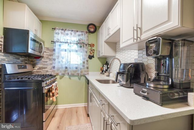 7218 GLENRIDGE, Hyattsville, MD 20784