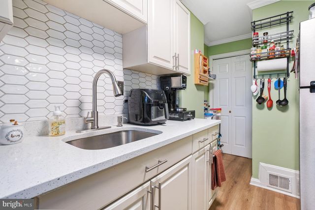 7218 GLENRIDGE, Hyattsville, MD 20784