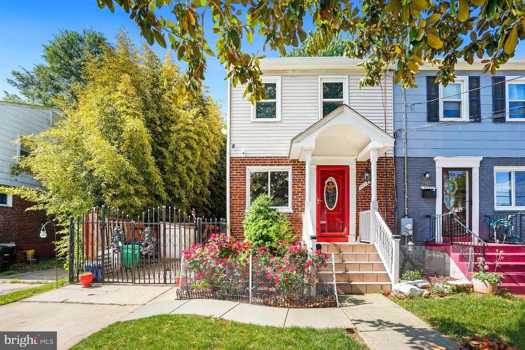 7218 GLENRIDGE, Hyattsville, MD 20784