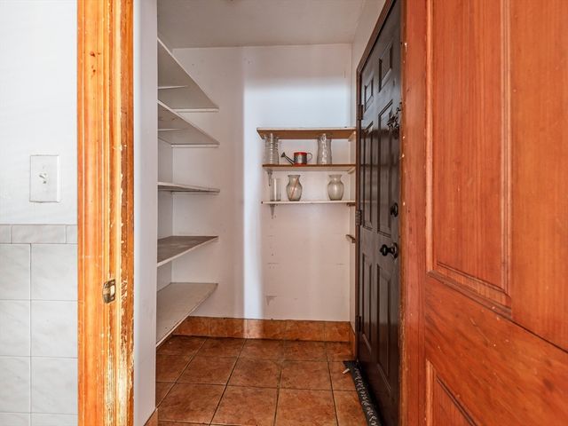 549 Cambridge St, Worcester, MA 01610