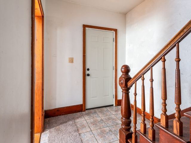 549 Cambridge St, Worcester, MA 01610